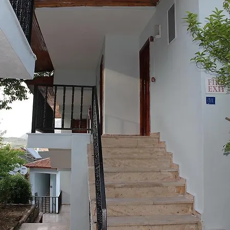 Hotell R.e.d. 3*