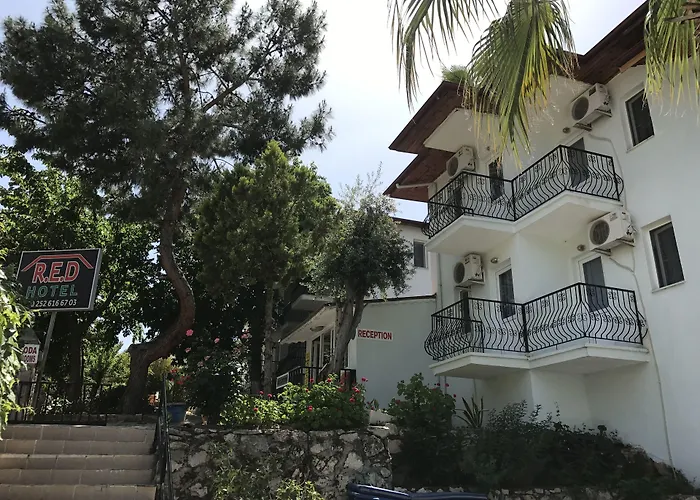 Hotel R.e.d.